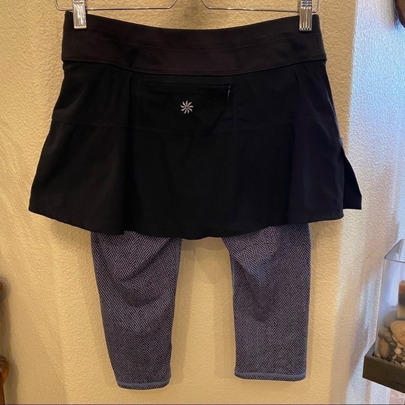 ATHLETA Tennis Skirt with Cropped Leggings-Xsmall - Picture 4 of 10
